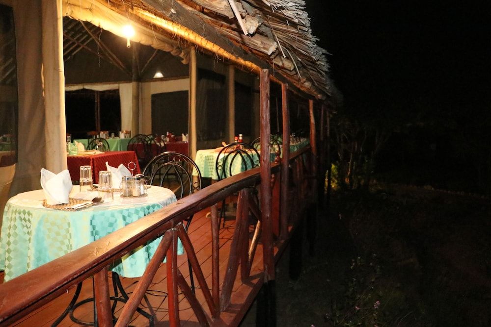 ELangata Olerai Luxury Camp -1 estrellas en Narok