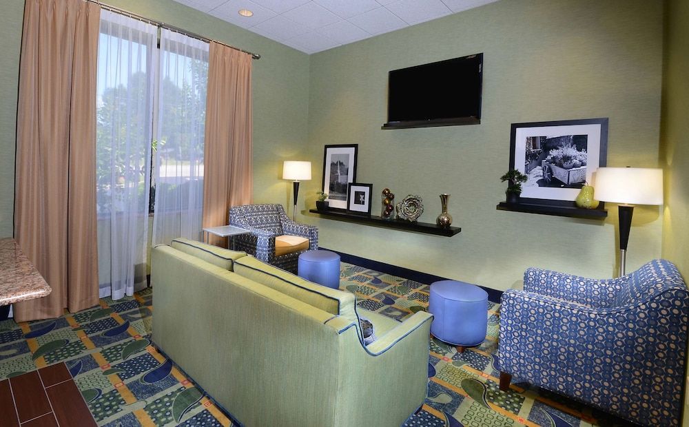 Hampton Inn Roxboro 2