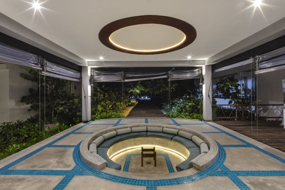 CASAMIA Oceanfront Condo Nilaveli 2