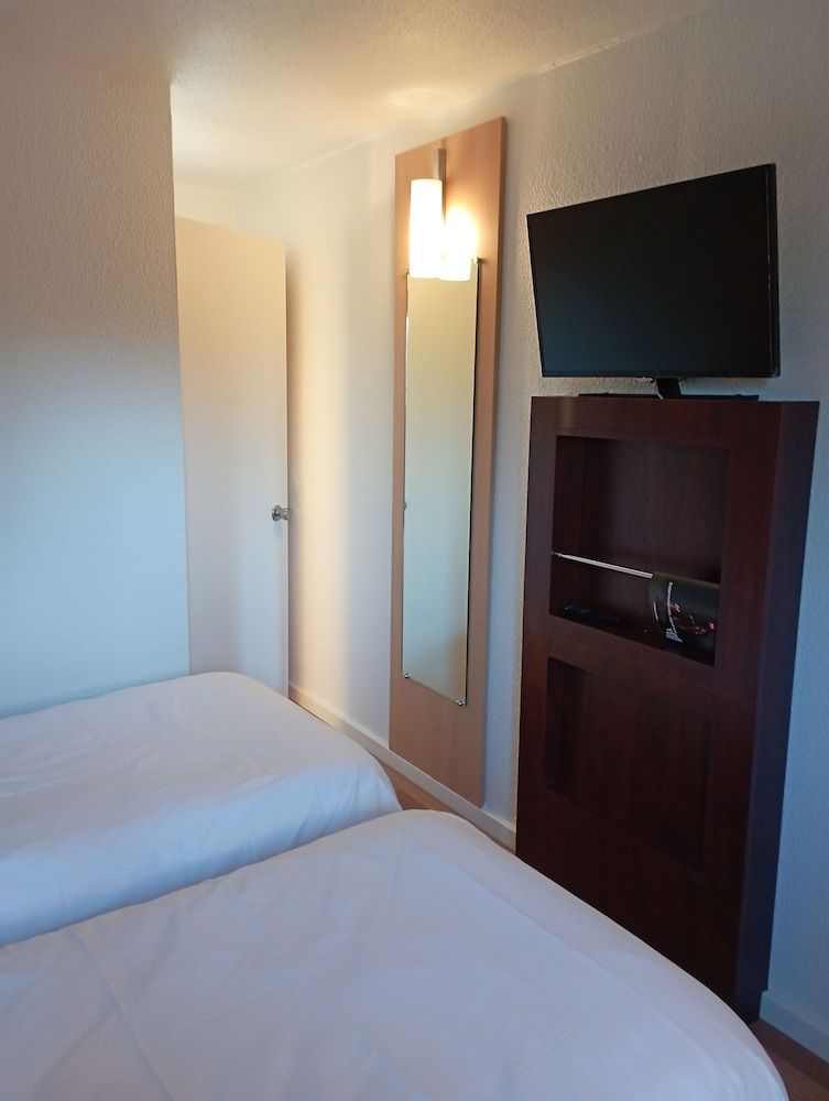 Ibis Fourmies 3