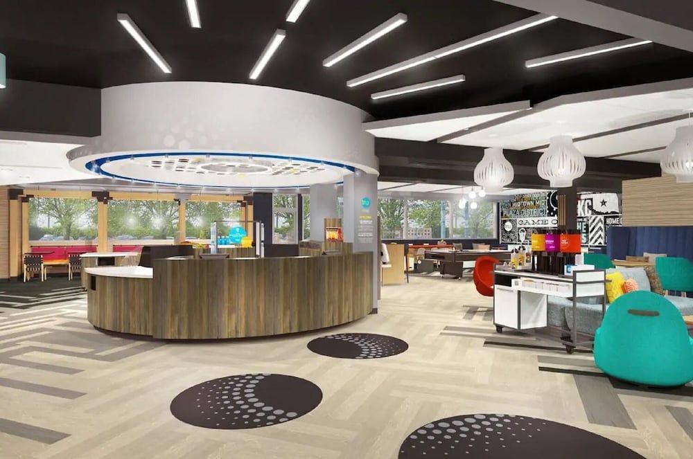 Tru by Hilton Lawrenceville Atlanta I-85 Sugarloaf 2