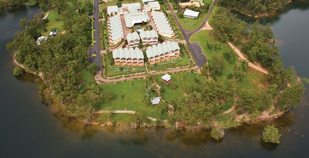 Tinaroo Lake Resort 3