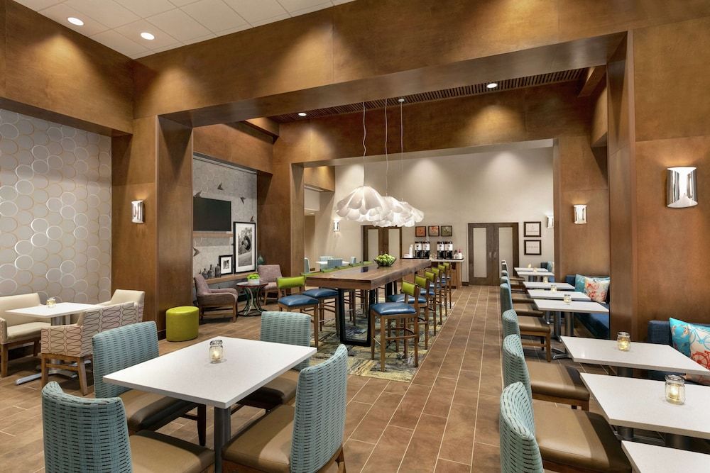 Hampton Inn & Suites Johns Creek 2