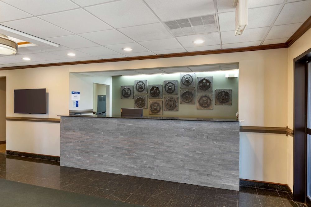 Best Western Plus South Hill Inn 3