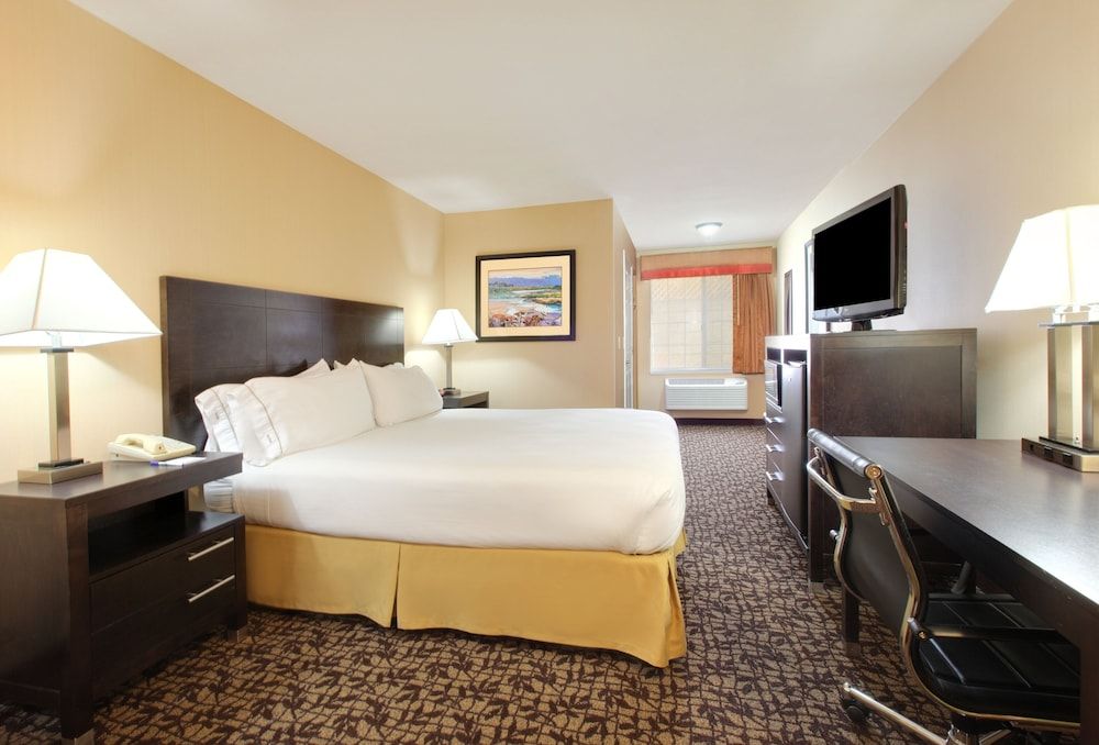 Holiday Inn Express Oakdale by IHG 3