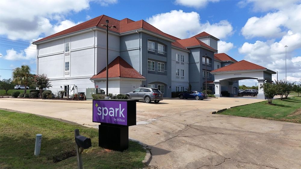 Spark by Hilton Brandon 3 estrellas en Brandon