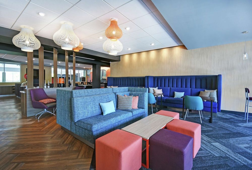 Tru by Hilton Grand Rapids Airport 2