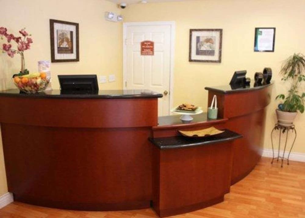 Quality Inn & Suites, Santa Cruz Mountains 2 estrellas en Ben Lomond