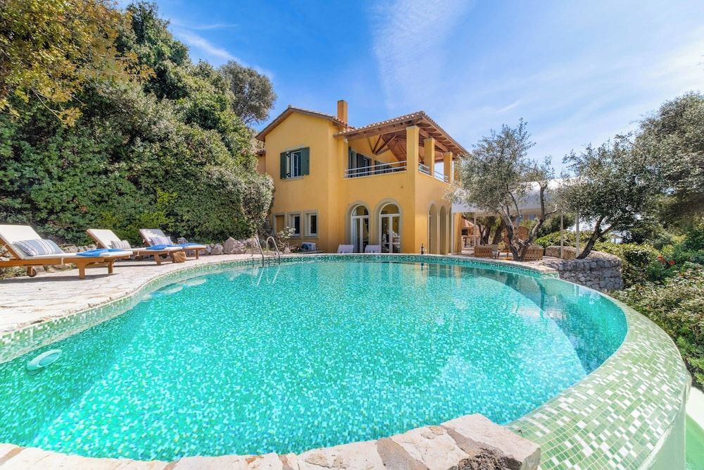 Villa Elpida -1 estrellas en Sivota