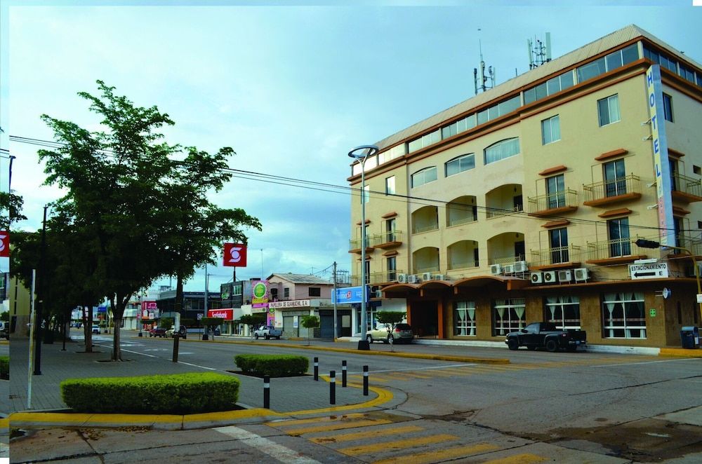 Hotel Davimar 3 estrellas en Guamúchil