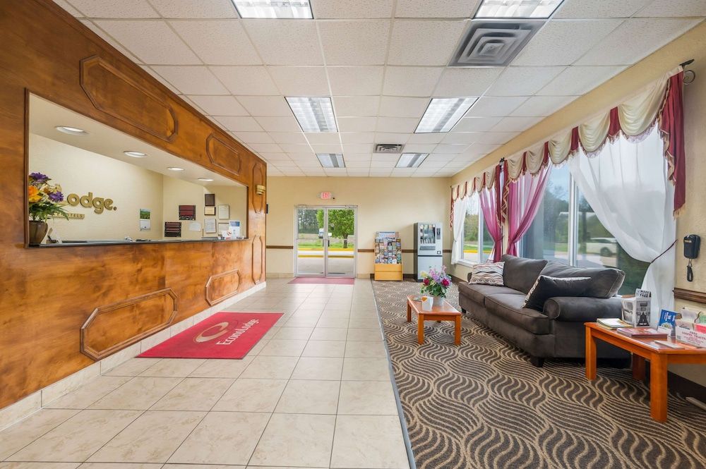 Econo Lodge Cullman South 3