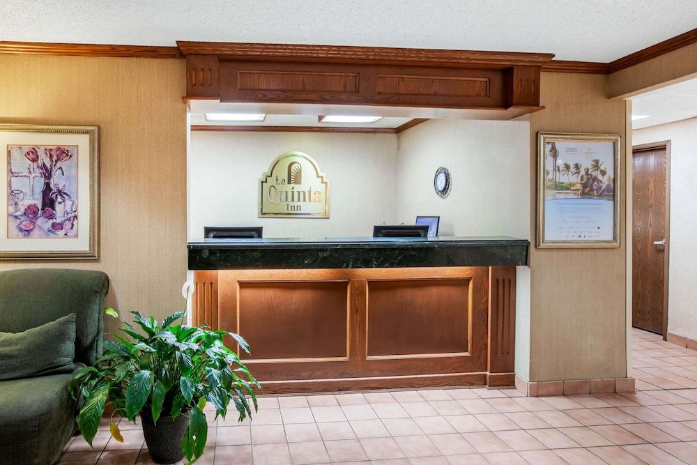 La Quinta Inn by Wyndham Detroit Southgate 3