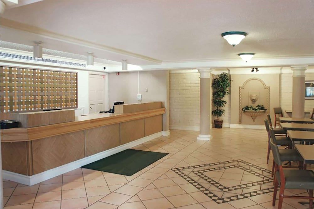 Baymont by Wyndham Houston La Porte 3