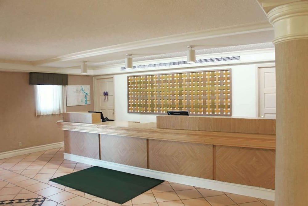 Baymont by Wyndham Houston La Porte 2