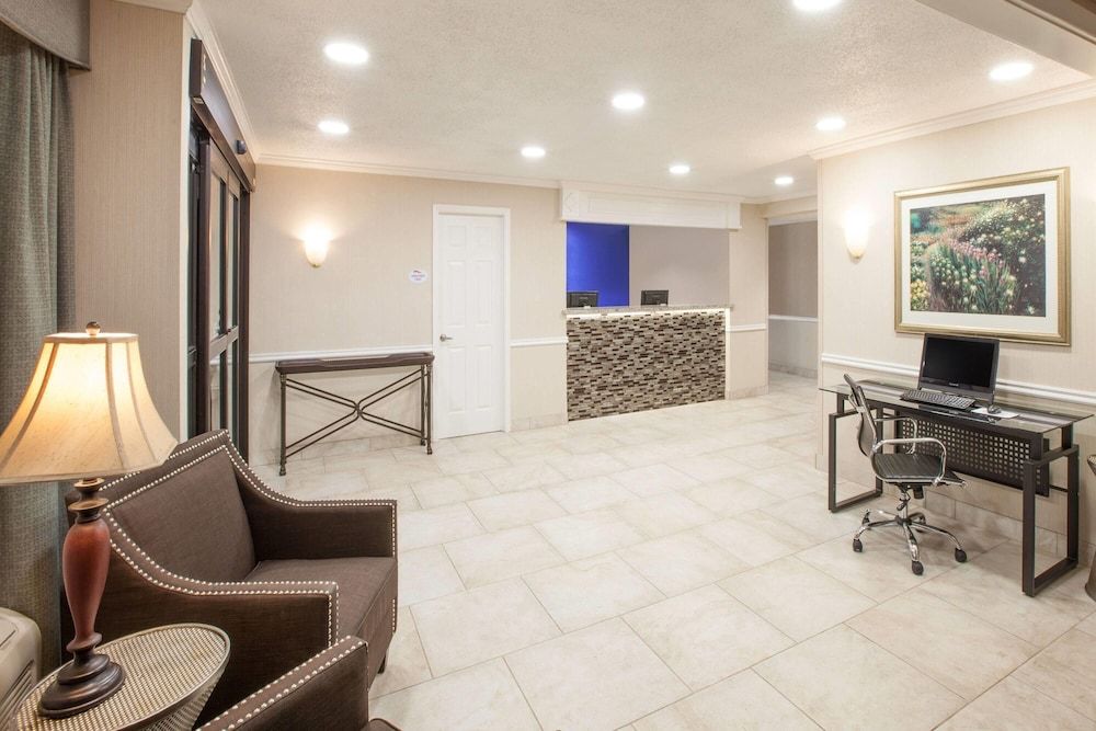 Baymont by Wyndham Texarkana 3