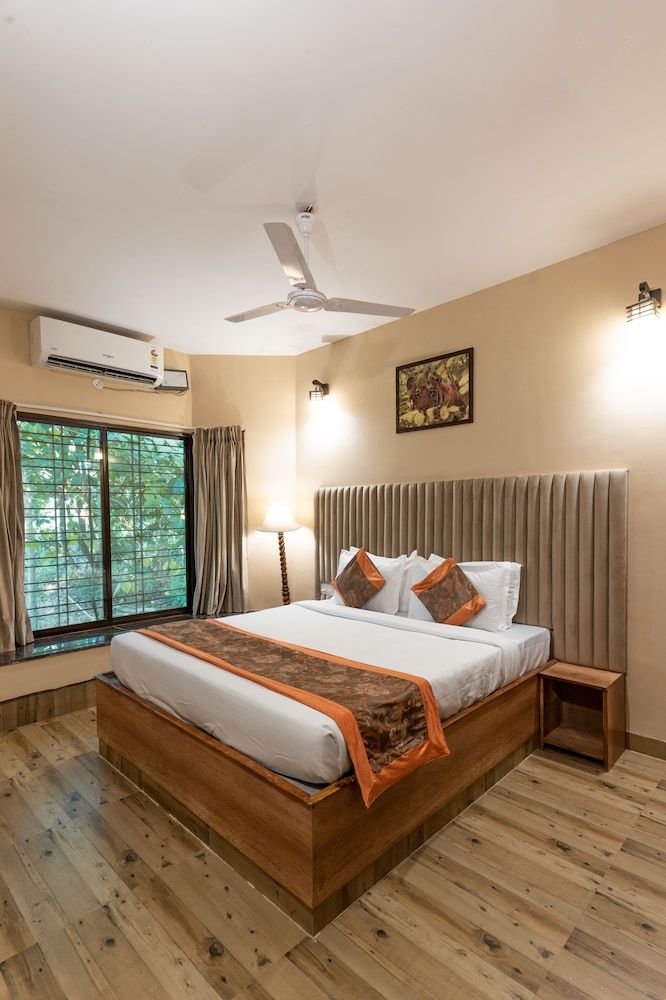 Olive Resorts 2