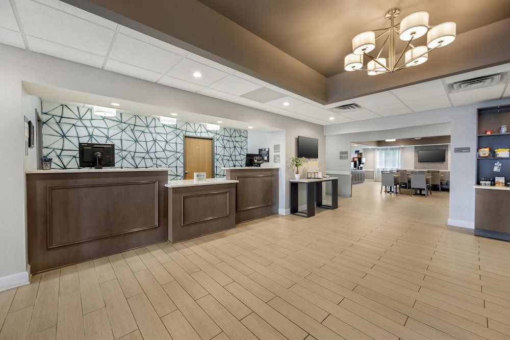 Best Western Brockport Inn & Suites 3