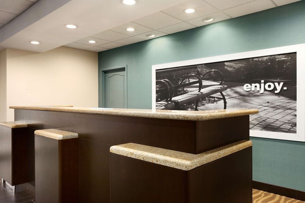 Hampton Inn Dover 2