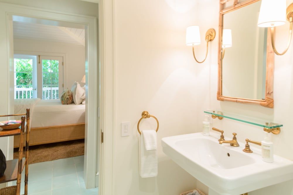 Eleven Bahama House 3