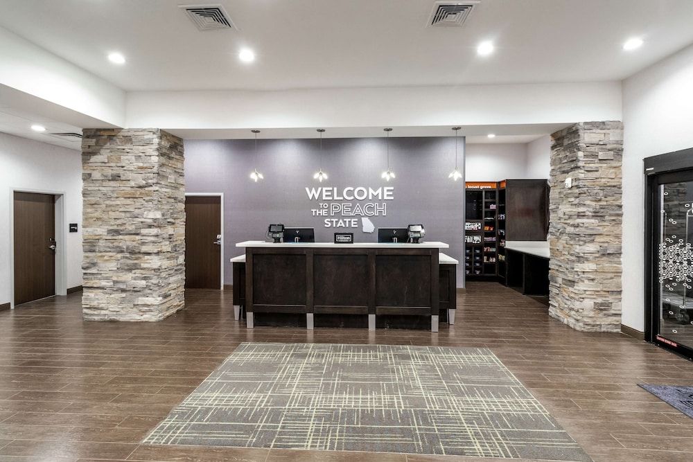 Hampton Inn Locust Grove 3