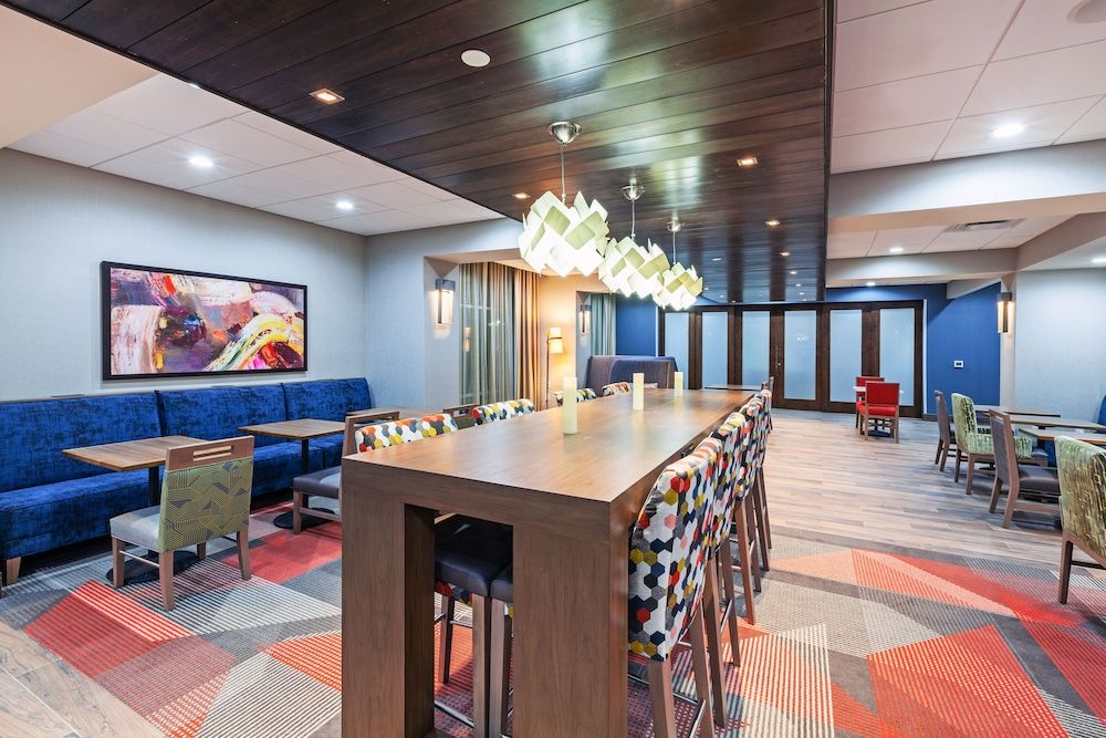 Hampton Inn Gardner Conference  Center 2
