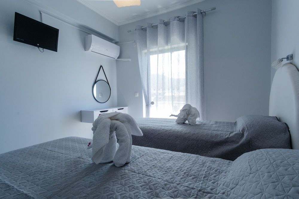 Akis Villa Studios & Apartments with Pool 3