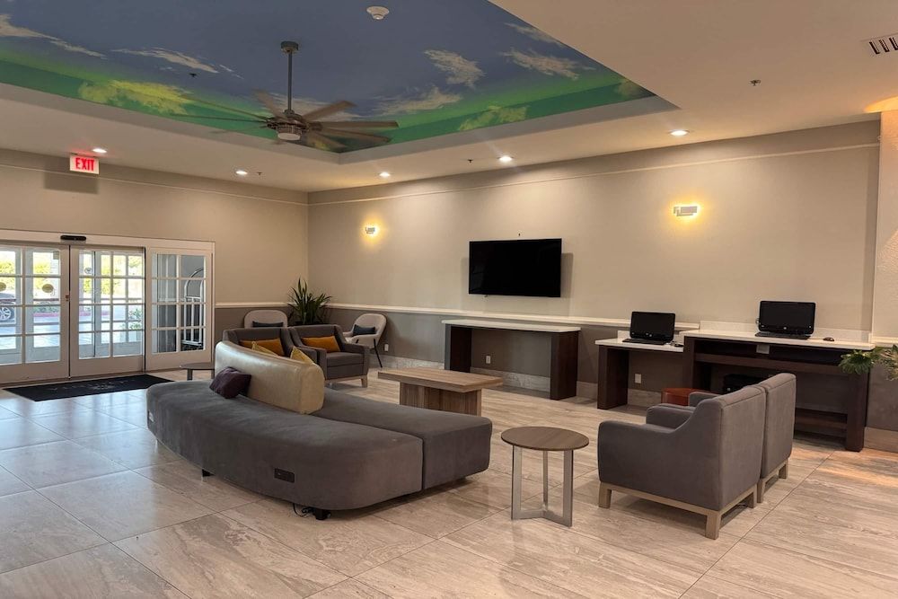 La Quinta Inn & Suites by Wyndham Alamo - McAllen East 3