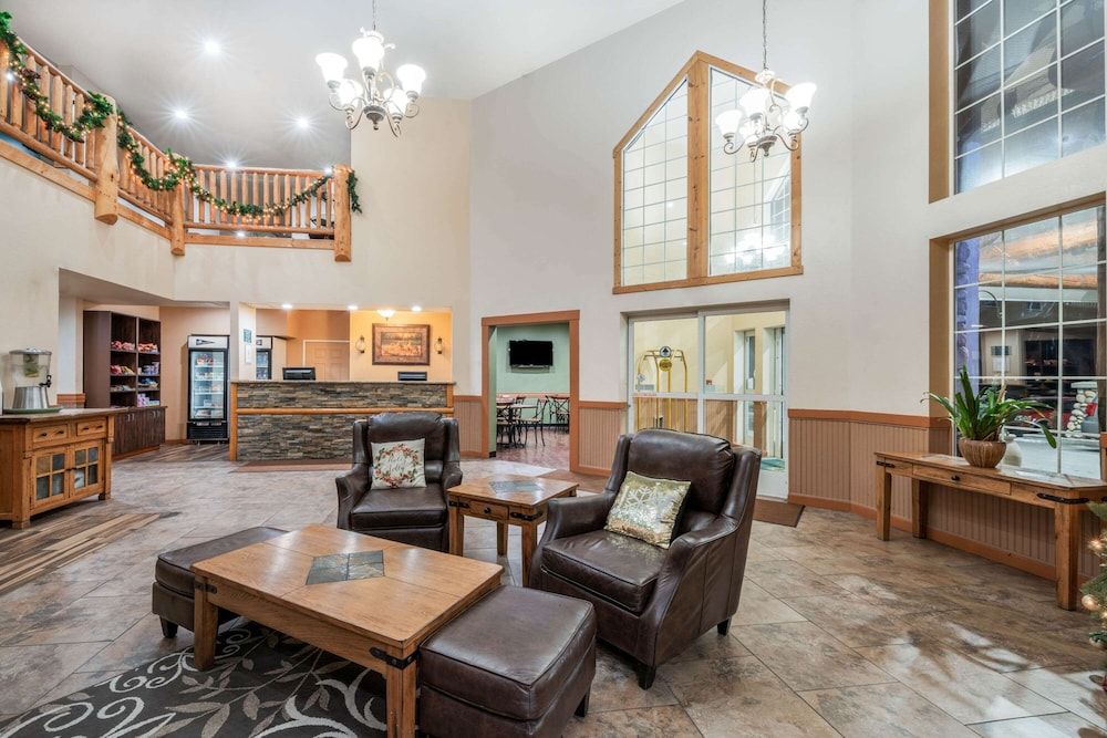 La Quinta Inn & Suites by Wyndham Belgrade - Bozeman Airport 3 estrellas en Belgrade