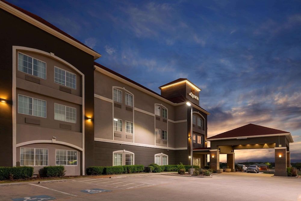 La Quinta Inn & Suites by Wyndham Bridgeport 3 estrellas en Bridgeport