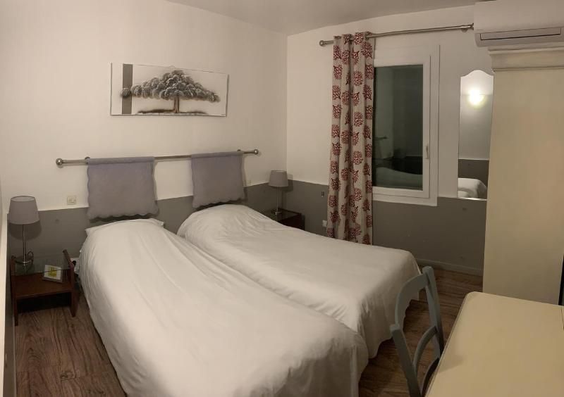 Logis Auberge Cigaloise 2