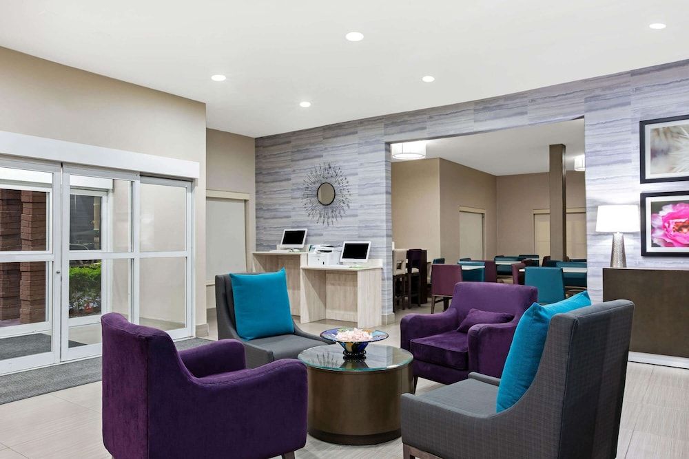 La Quinta Inn & Suites by Wyndham Pharr North McAllen 3