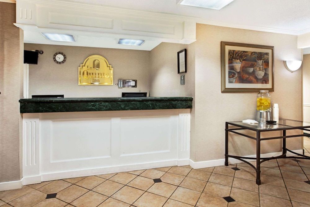 La Quinta Inn by Wyndham Detroit Canton 3