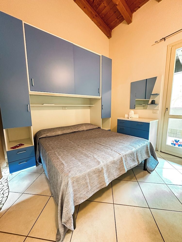 Airone Bianco Residence Village 3