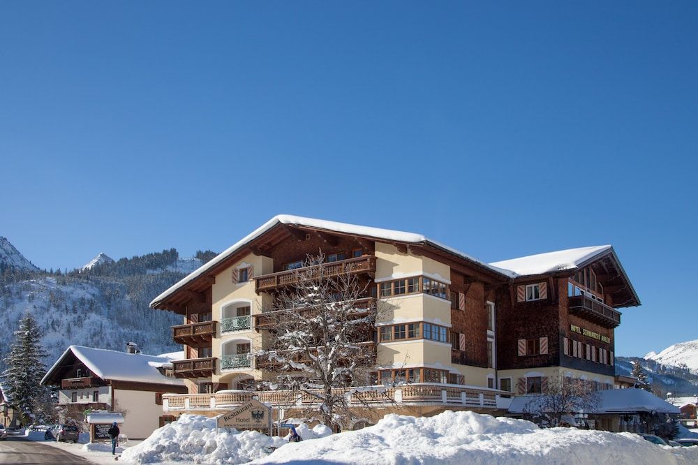 Hotel Schwarzer Adler 4 estrellas en Tannheim