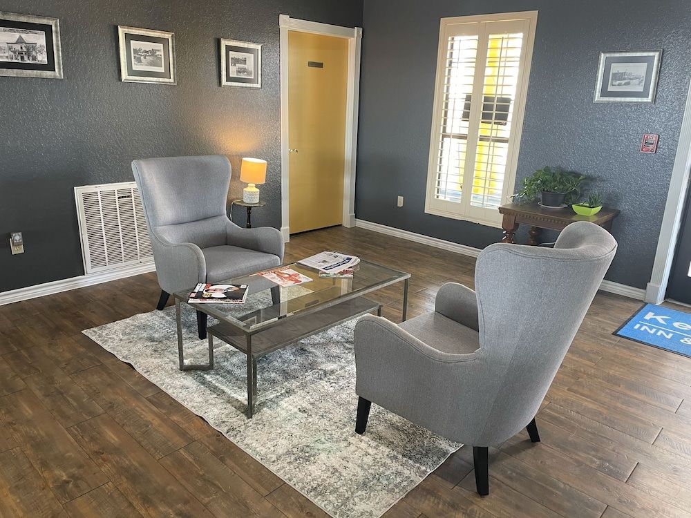 Kenedy Inn & Suites 3
