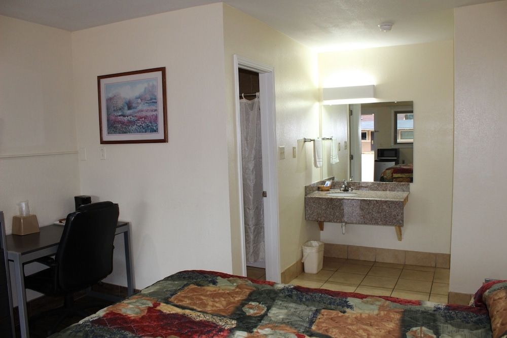 EverGreen Inn & RV 3
