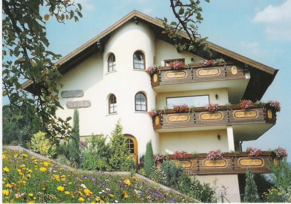 Pension Haus Erika -1 estrellas en Stadtprozelten