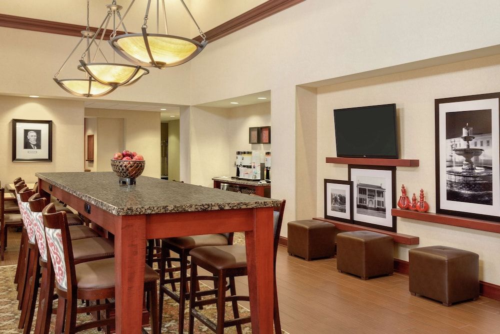 Hampton Inn & Suites Prattville 2