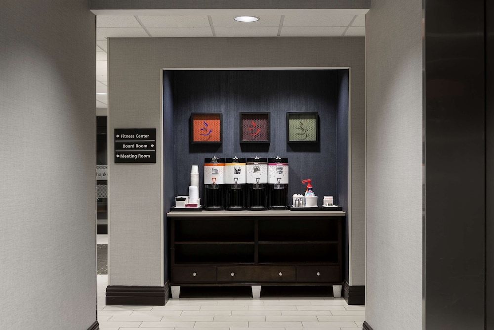 Hampton Inn by Hilton Troy 3