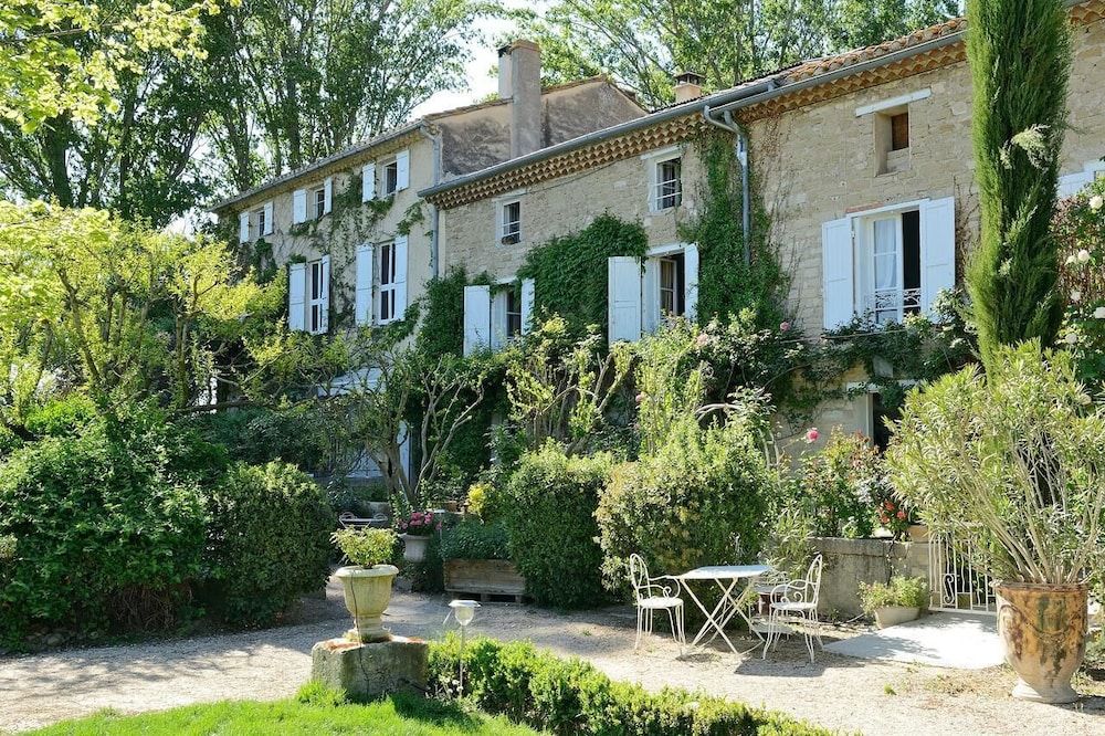 La Nesquière -1 estrelas em Pernes-les-Fontaines