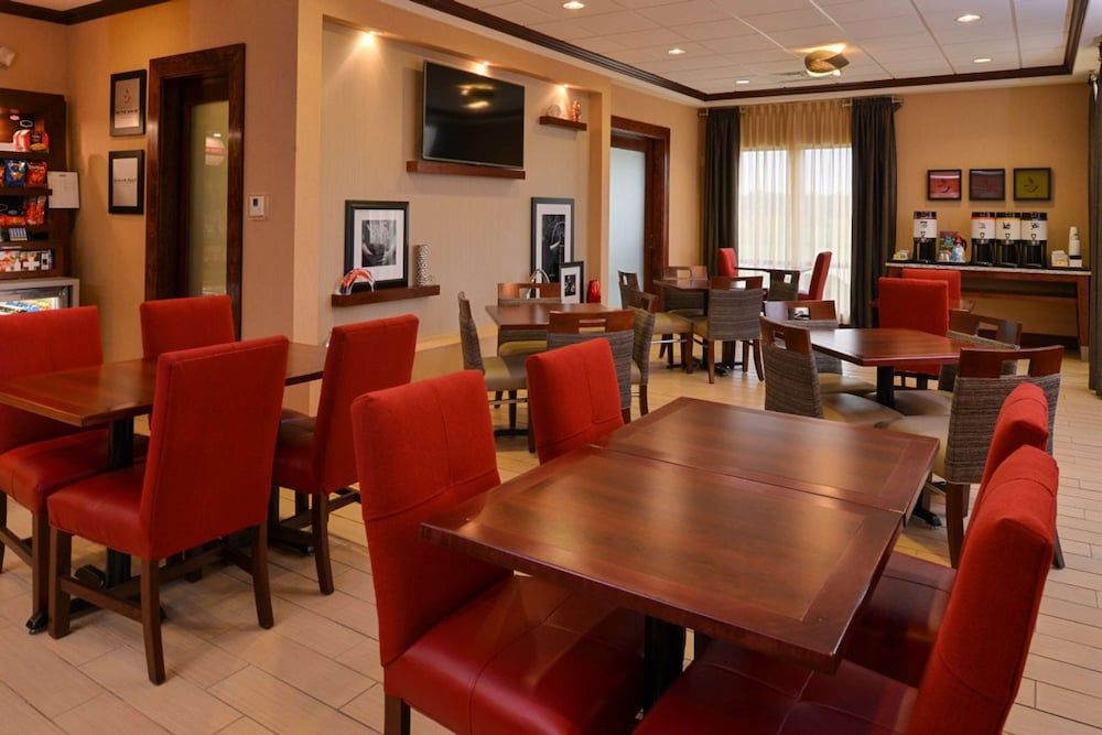 Hampton Inn by Hilton Lincoln 3