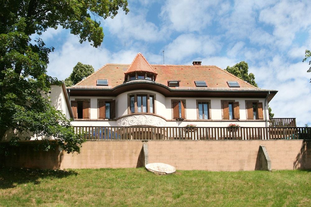 La Petite Pierre - ULVF Vacances -1 étoiles à La Petite-Pierre