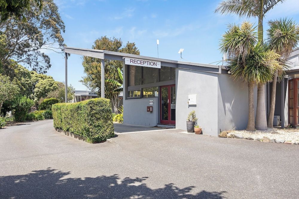 Coal Creek Motel 2