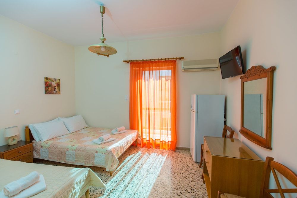 Pansion Akrogiali 3