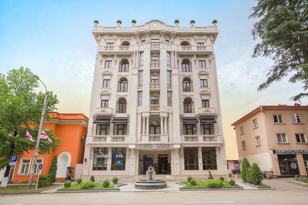 LETO Boutique Hotel 5 estrellas en Zugdidi