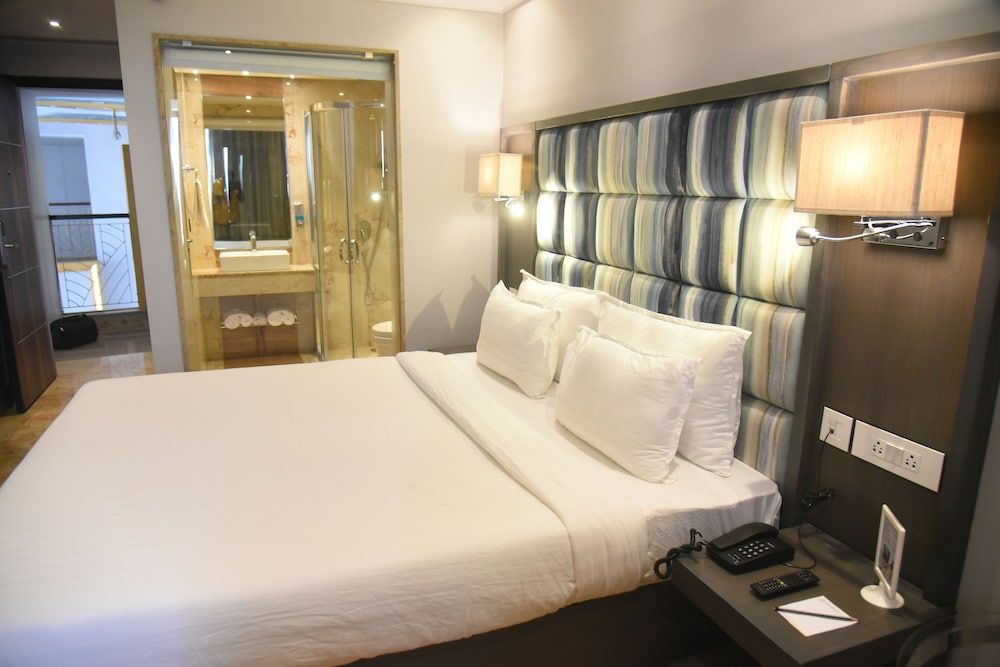 Hotel Accord Premier 3