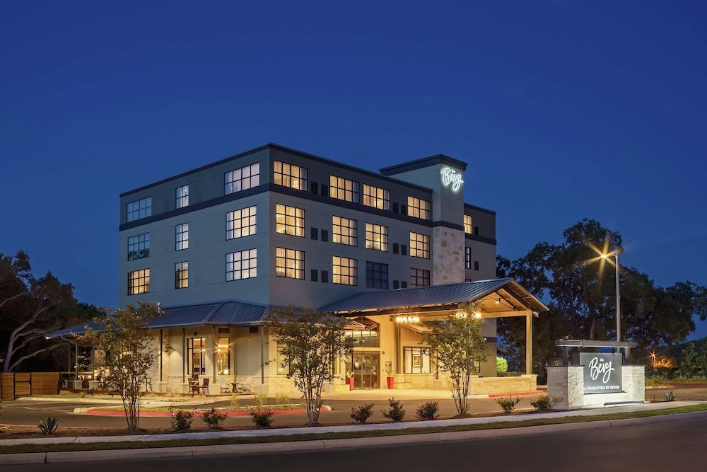 The Bevy Hotel Boerne, a DoubleTree by Hilton 4 estrellas en Boerne