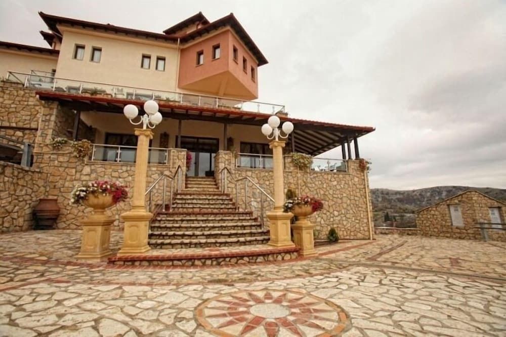 Afkos Grammos Luxury Boutique Hotel 4 estrellas en Nestorio