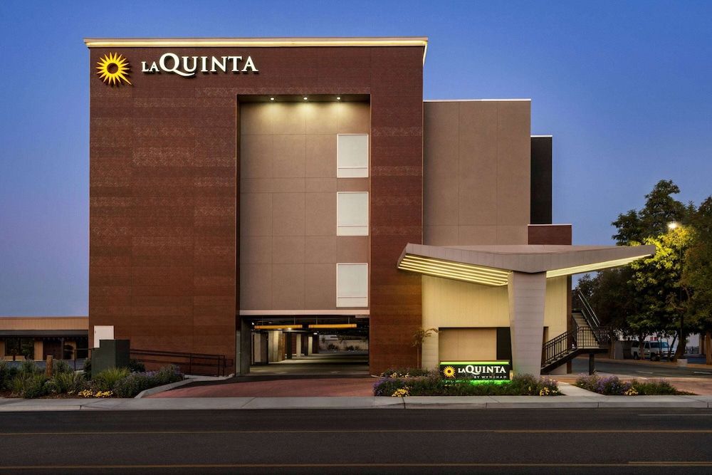 La Quinta Inn & Suites by Wyndham Clovis CA 3 estrellas en Clovis