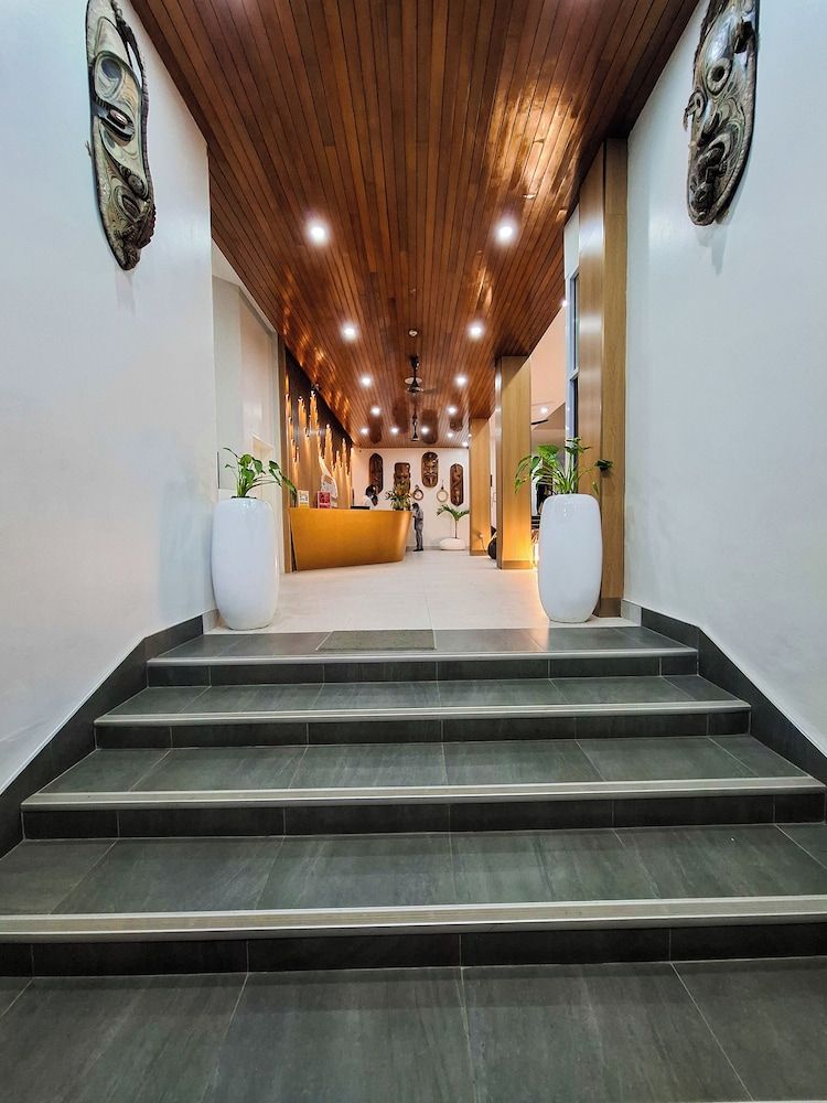 Gazelle International Hotel 2